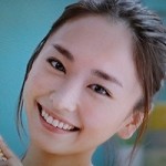 新垣結衣はおでこのほくろを取った？にきびだったのかな？銀歯と歯並びもチェック！